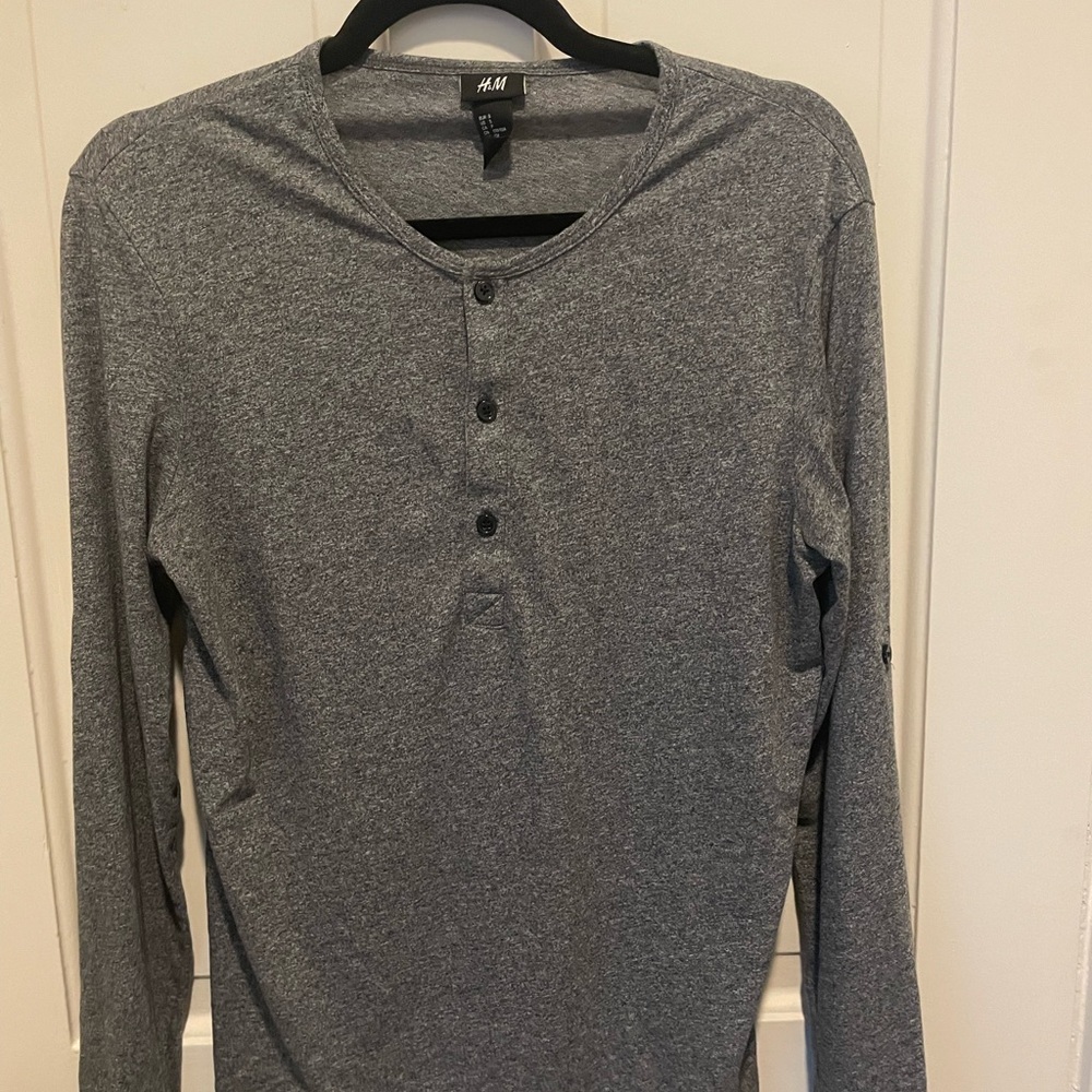 H&M Men's Gray Henley Shirt